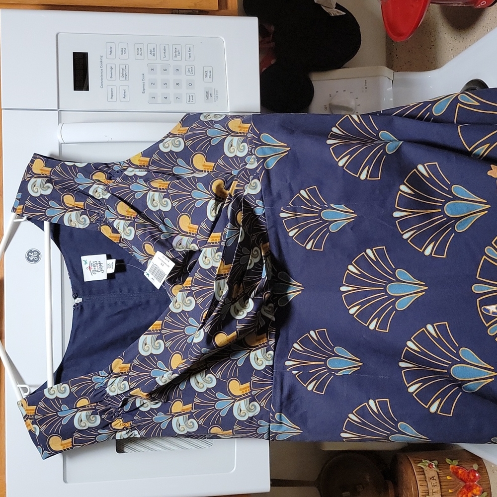 Disney dress shop